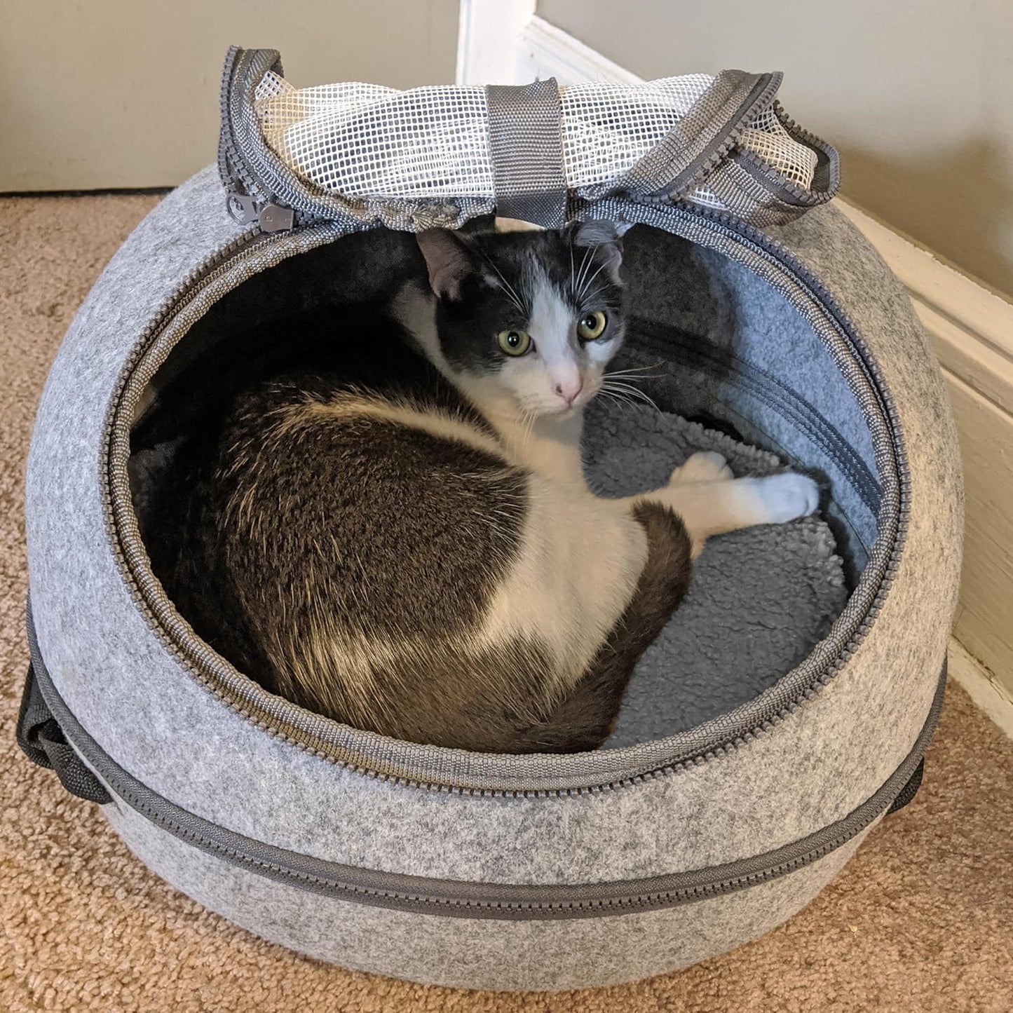 Round Felt Breathable Portable Pet Carrier, Handheld Travel Bag for Cats & Dogs, Comfortable & Concealed Pet Tote （Need to supplement specific dimensions, as not shown in the picture, can be added later according to actual measurement ）